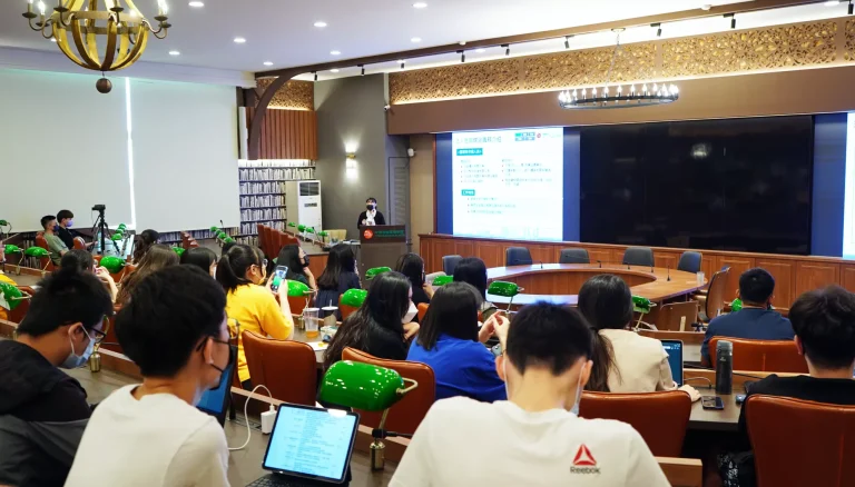 中國信託 協助畢業生接軌職場