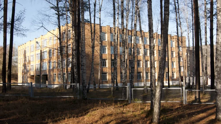 學校整併 竟只為了 研究 經費?