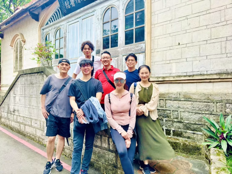 探索 淡水 建築 之美：學分班學員熱情迎接 日本 同學玩轉台灣之美