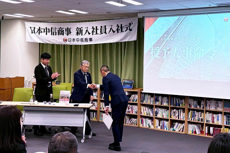中金院 跨境實戰碩士學分班 獨家打造「日本職場實境試煉」，特別安排「入社儀式」為沉浸式實戰研習揭開序幕。（圖/中金院提供）